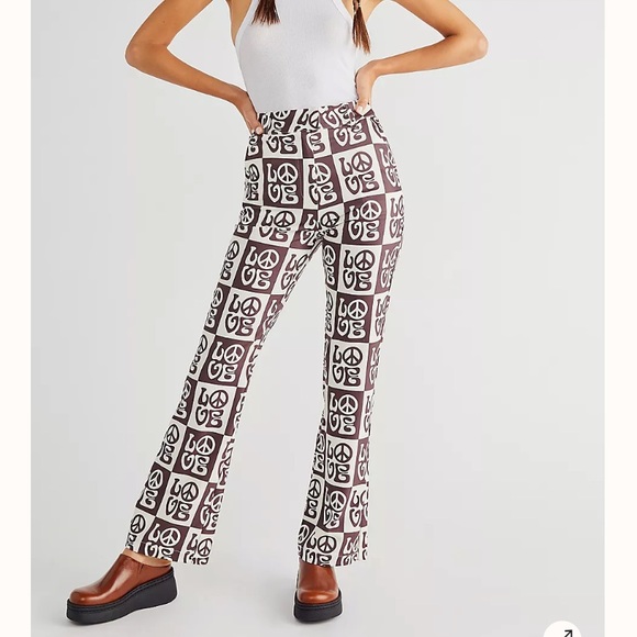 NWT HOUSE OF SUNNY ALL YOU NEED IS LOVE PANT - Picture 4 of 5